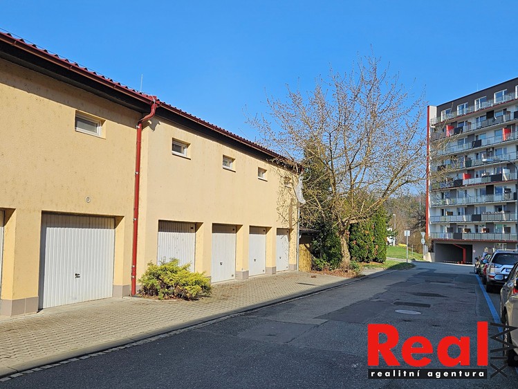 Pronájem garáže 18 m² - foto 1