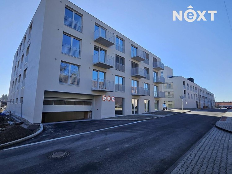 Pronájem garážového stání 12 m² - foto 4
