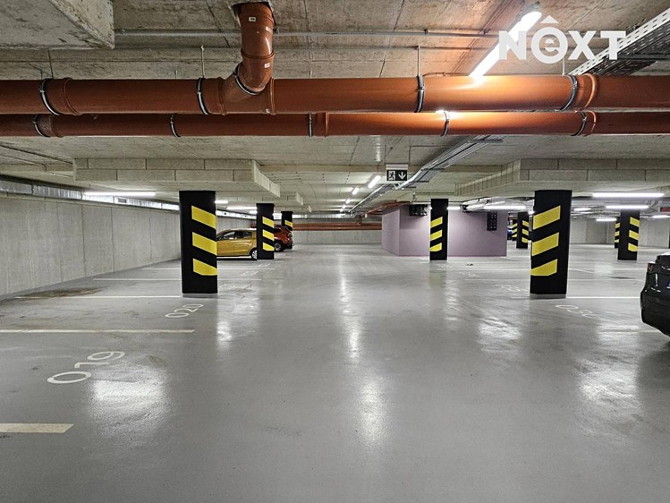 Pronájem garážového stání 12 m² - foto 3