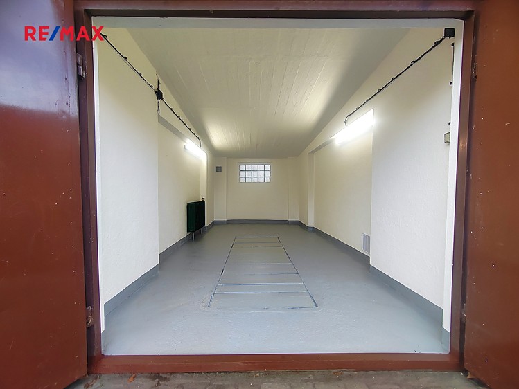 Pronájem garáže 15 m² - foto 1
