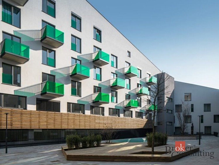 Pronájem garážového stání 12 m² - foto 5