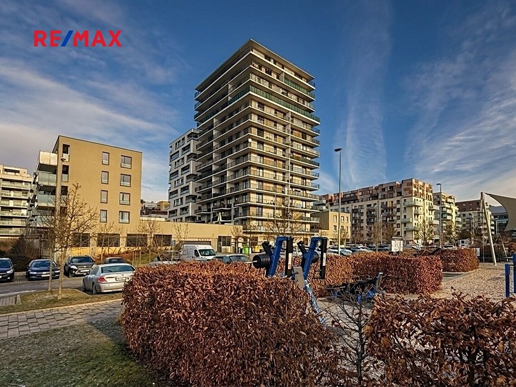 Pronájem garáže 15 m² - foto 3