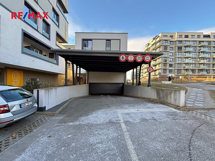 Pronájem garáže 15 m² - foto 6
