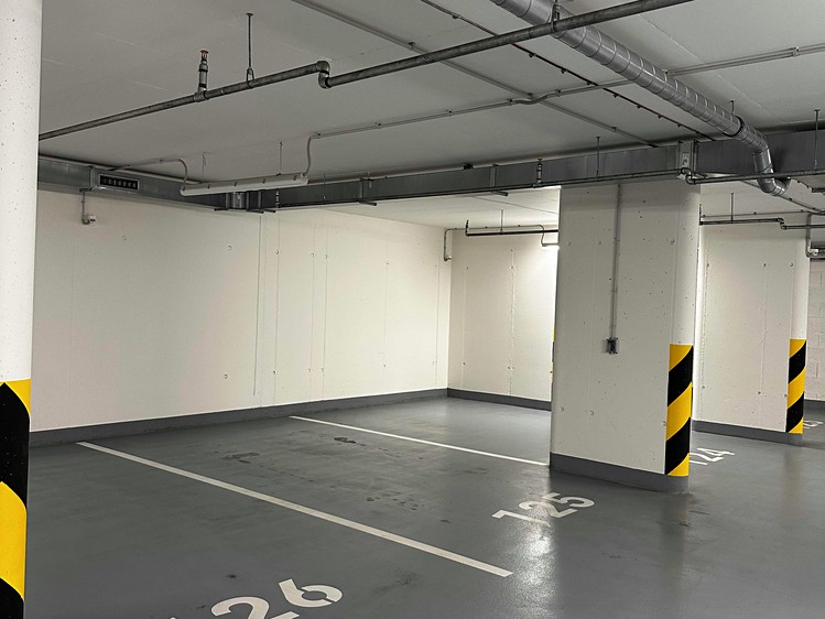 Pronájem garážového stání 13 m² - foto 4