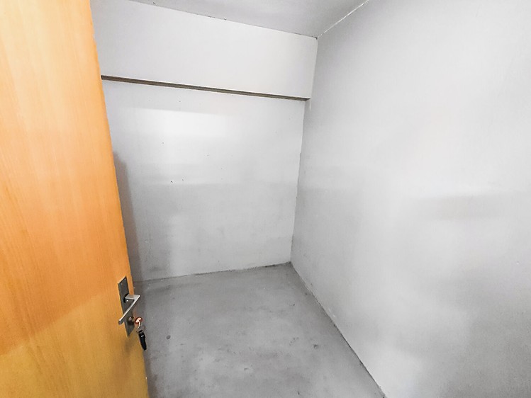 Pronájem garážového stání 18 m² - foto 4