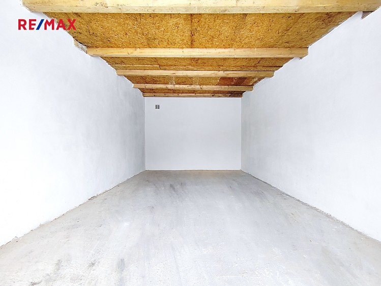 Pronájem garáže 20 m² - foto 1