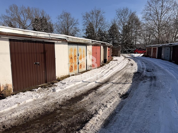 Pronájem garáže 19 m² - foto 4