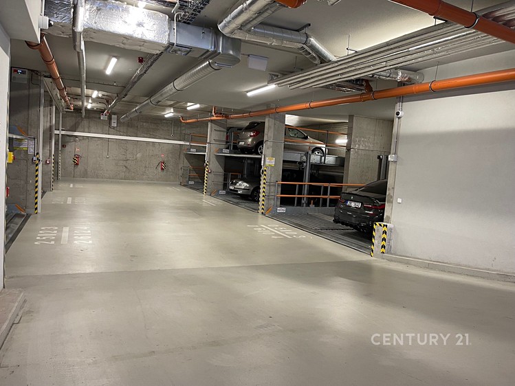Pronájem garážového stání 13 m² - foto 6