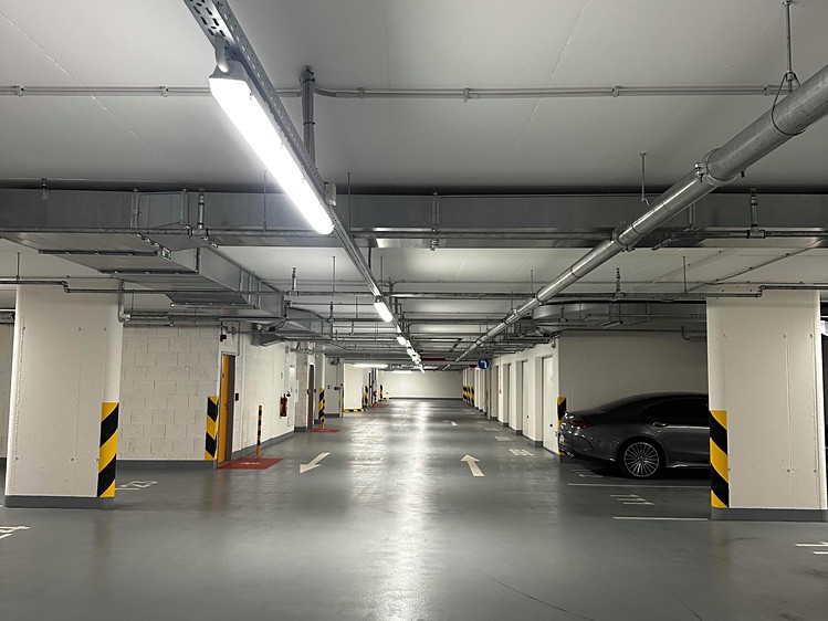 Pronájem garážového stání 13 m² - foto 3