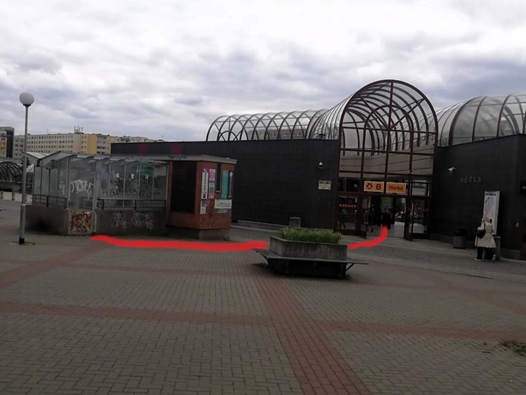 Pronájem garážového stání 17 m² - foto 4