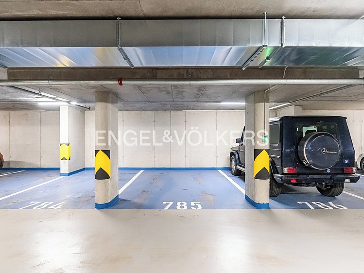 Pronájem garážového stání 16 m² - foto 3