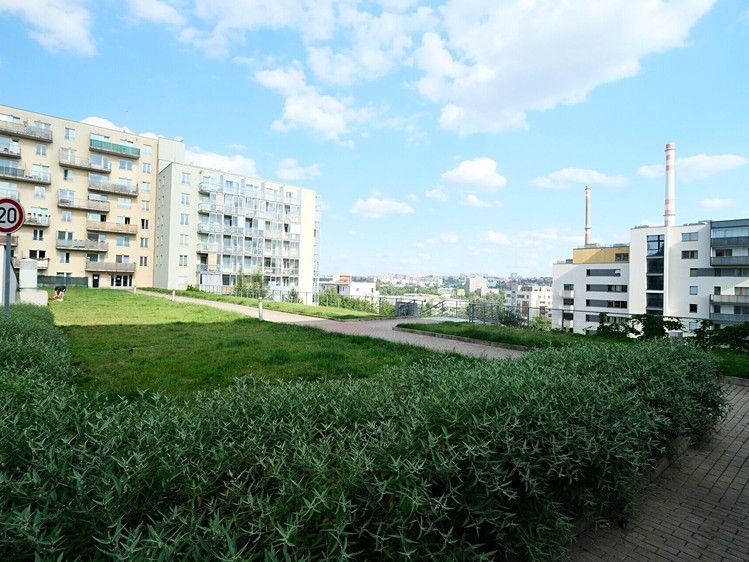 Pronájem garážového stání 12 m² - foto 6