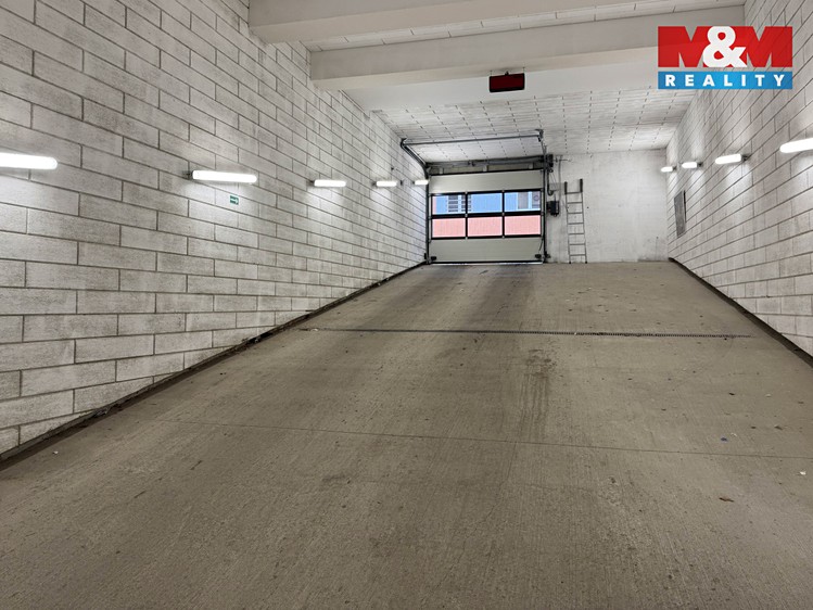Pronájem garážového stání 18 m² - foto 7