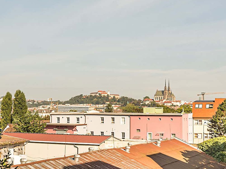 Pronájem garážového stání 13 m² - foto 3