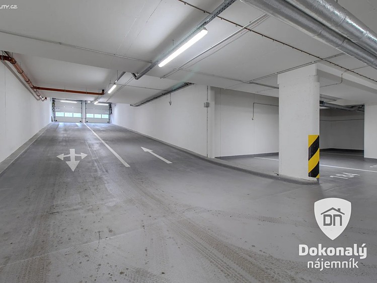 Pronájem garážového stání 15 m² - foto 5