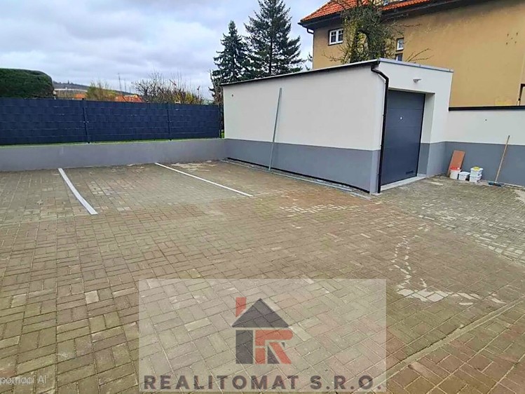 Pronájem garáže 9 m² - foto 2