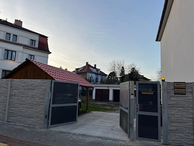 Pronájem garáže 17 m² - foto 2