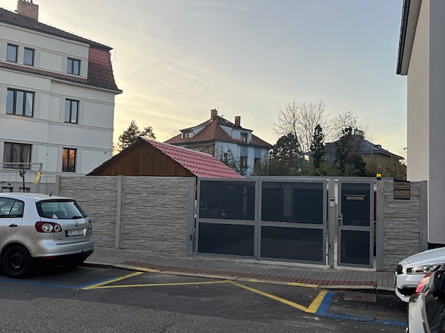 Pronájem garáže 17 m² - foto 6