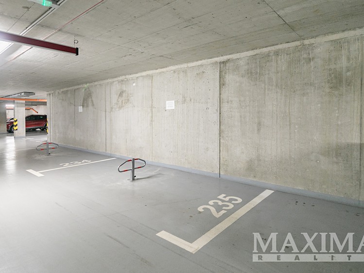 Pronájem garáže 15 m² - foto 8