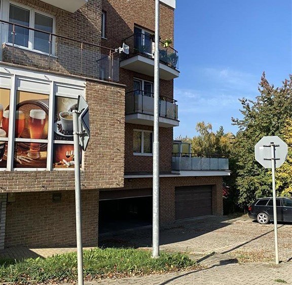 Pronájem garážového stání 15 m² - foto 4