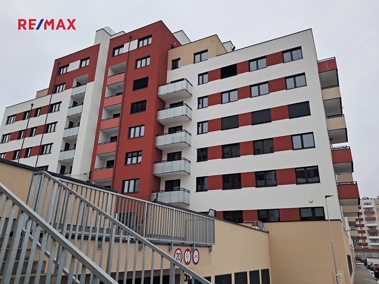 Pronájem specifického typu nemovitosti 63 m² - foto 1