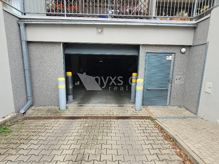 Pronájem garážového stání 12 m² - foto 5
