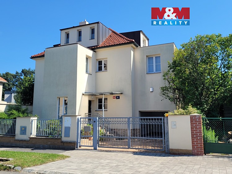 Pronájem garáže 30 m² - foto 1