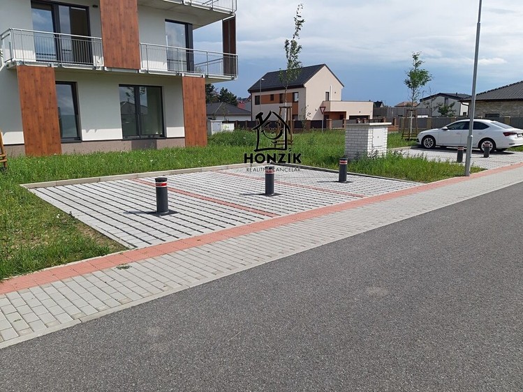 Pronájem specifického typu nemovitosti 14 m² - foto 1
