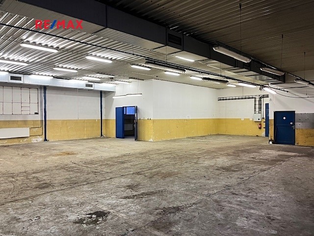 Pronájem garážového stání 625 m² - foto 5