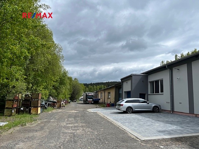 Pronájem garážového stání 625 m² - foto 1
