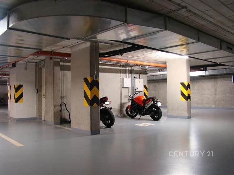 Pronájem garážového stání 5 m² - foto 6