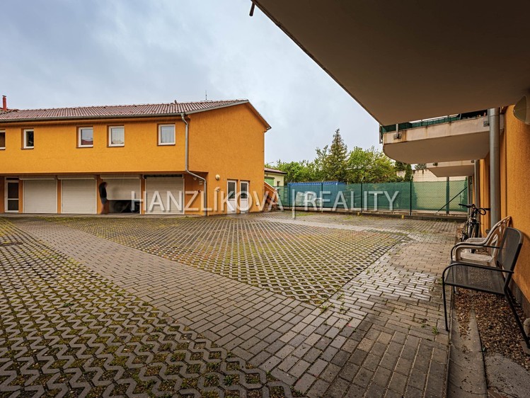 Pronájem specifického typu nemovitosti 13 m² - foto 1