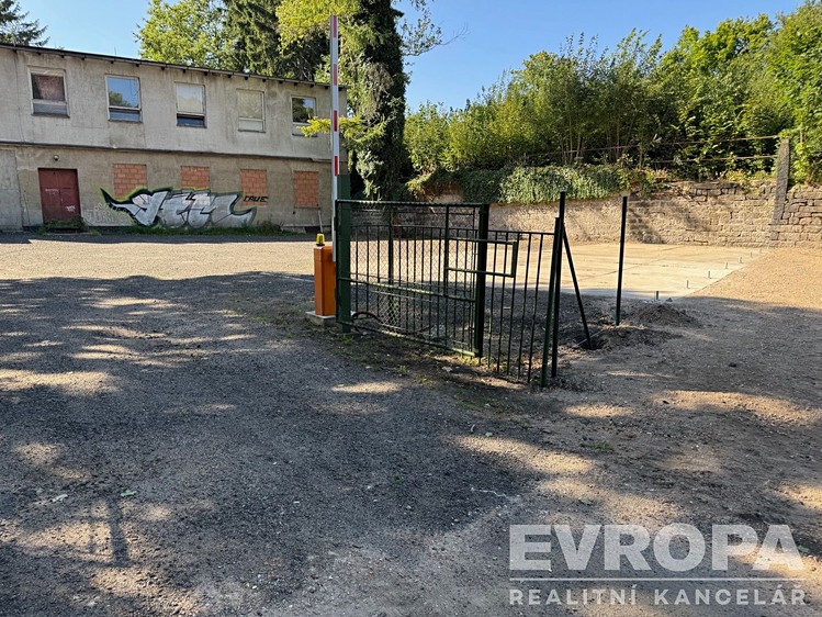 Pronájem garážového stání 18 m² - foto 7