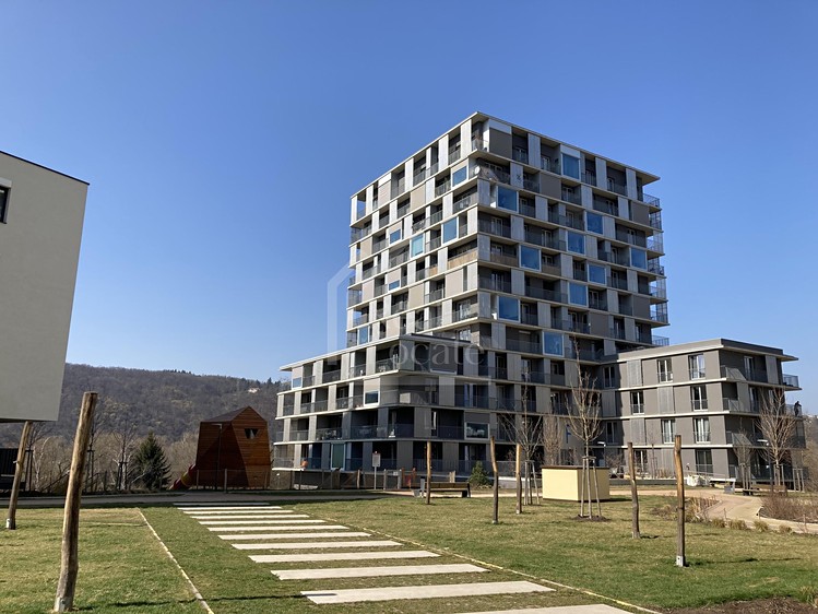 Pronájem garážového stání 12 m² - foto 4