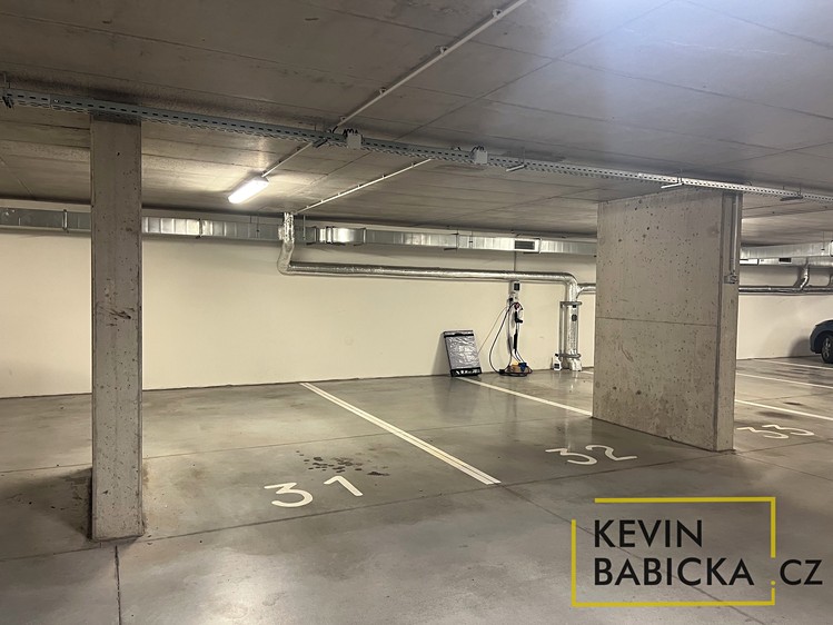 Pronájem garáže 13 m² - foto 1