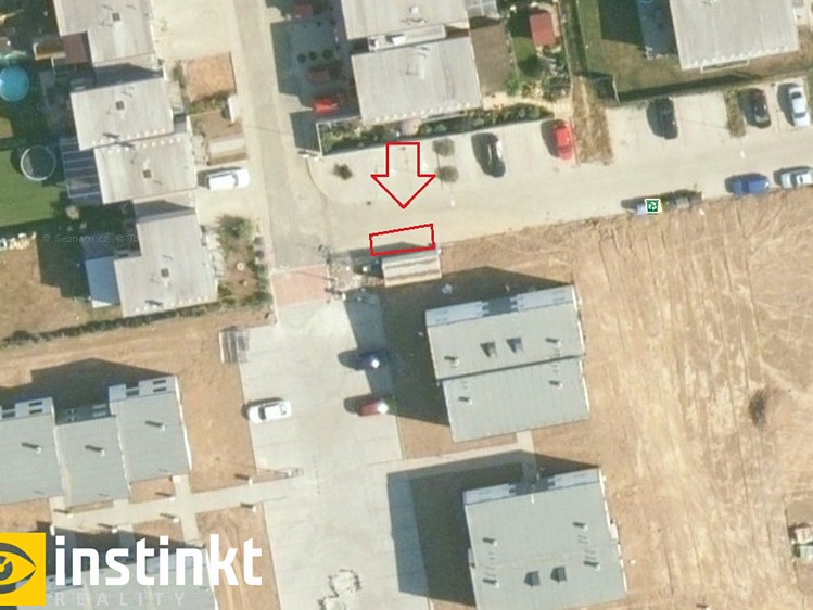 Pronájem garážového stání 12 m² - foto 2