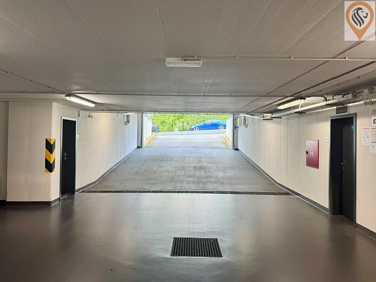 Pronájem garážového stání 15 m² - foto 4
