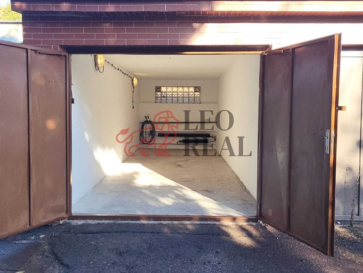 Pronájem garáže 21 m² - foto 1