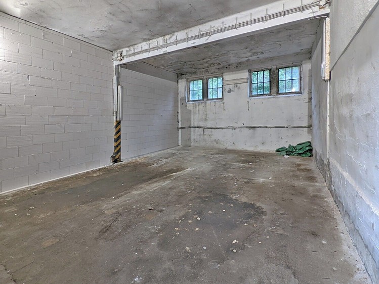 Pronájem garáže 57 m² - foto 1