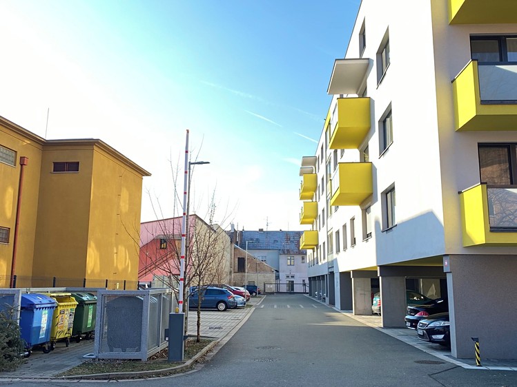 Pronájem garážového stání 16 m² - foto 5