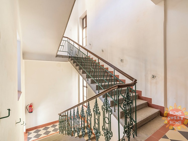 Pronájem garážového stání 10 m² - foto 3