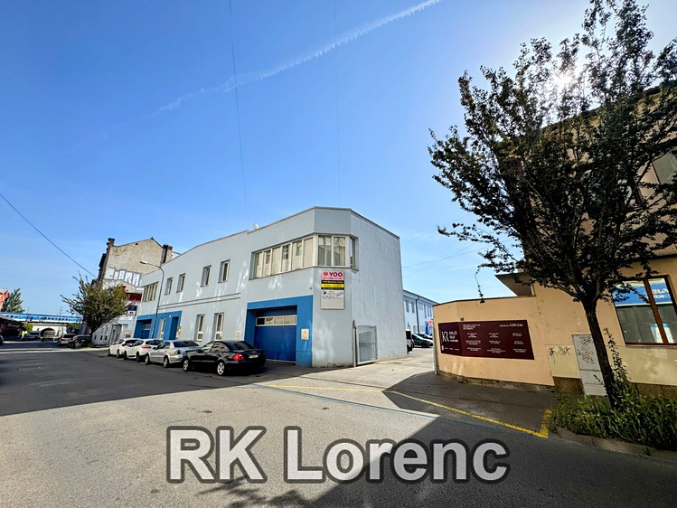 Pronájem garážového stání 20 m² - foto 3