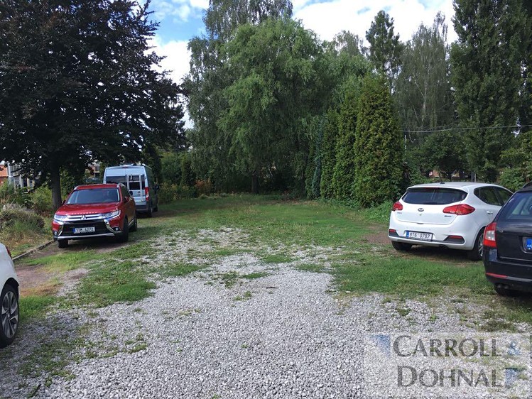 Pronájem garážového stání 15 m² - foto 3