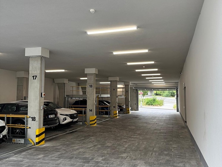 Pronájem garážového stání 2 590 m² - foto 5