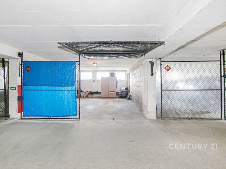 Pronájem garážového stání 12 m² - foto 7