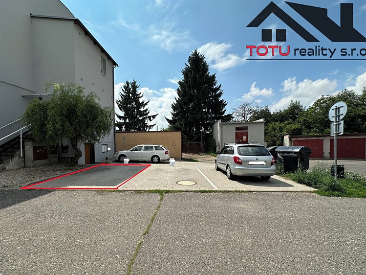 Pronájem specifického typu nemovitosti 18 m² - foto 1