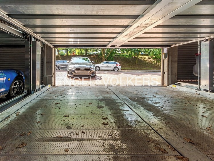 Pronájem garážového stání 12 m² - foto 3