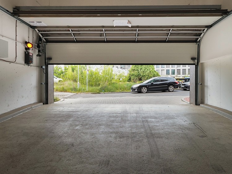 Pronájem garážového stání 18 m² - foto 8