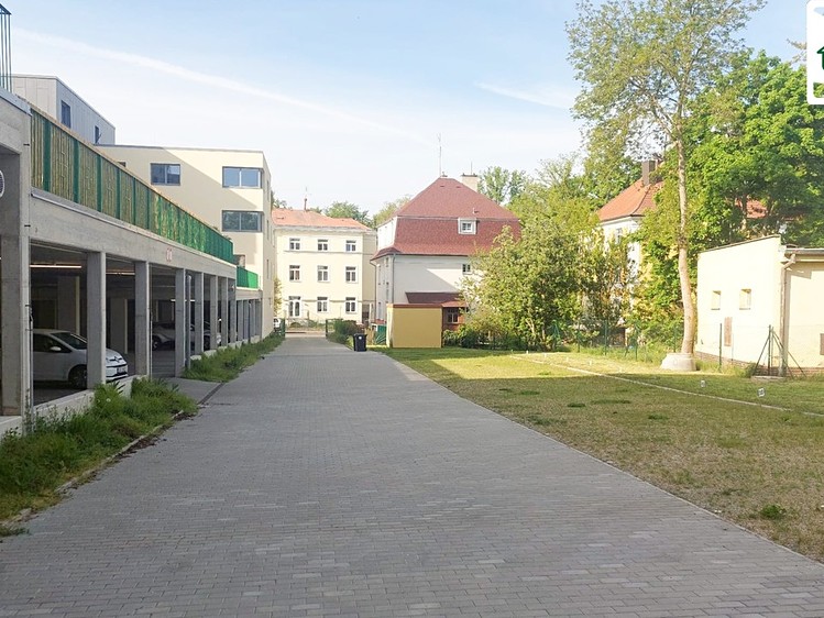 Pronájem garážového stání 20 m² - foto 3