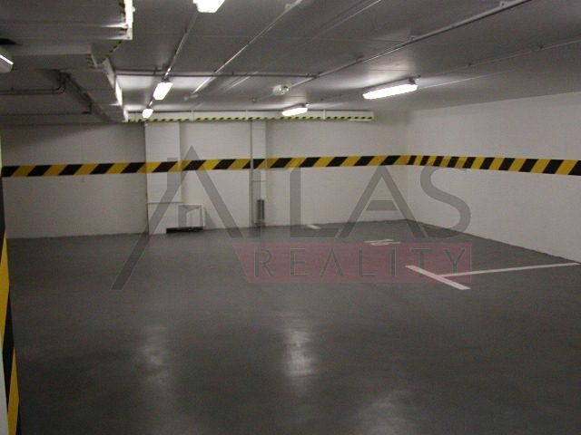 Pronájem garážového stání 13 m² - foto 4
